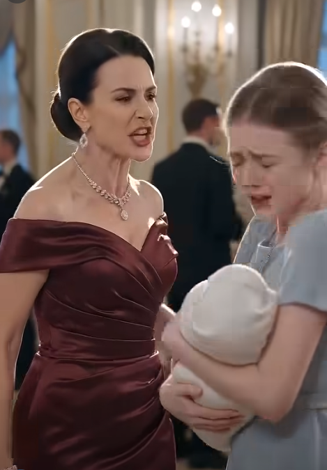 "The Rich Mother-in-Law Called Her a Worthless Orphan—Then One Forgotten Medal Silenced the Entire Banquet Hall