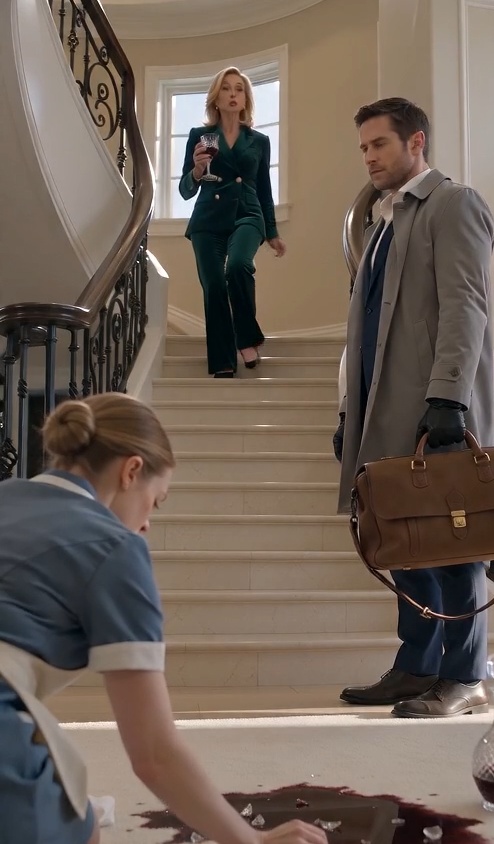 Before the Penthouse Door Closed, Someone’s Carefully Built Lie Began to Break