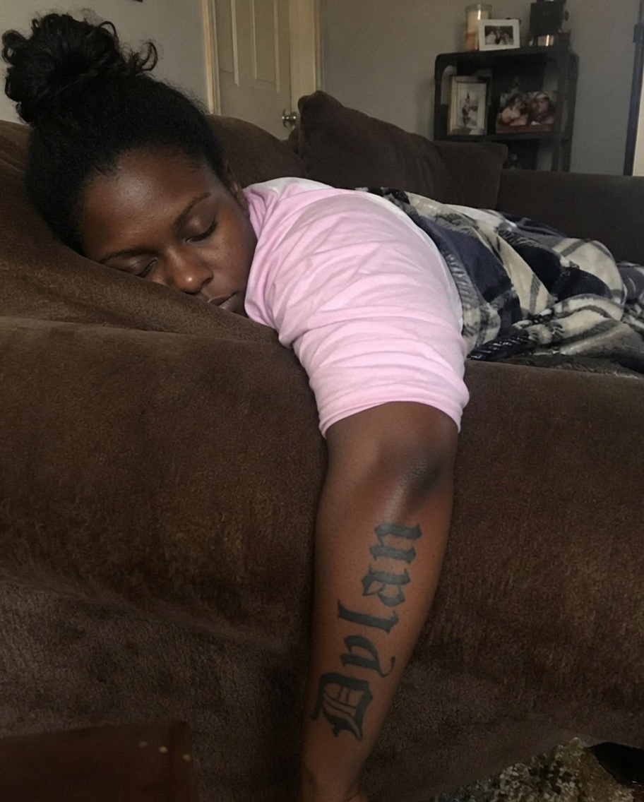 My Wife Came Back From a Girls' Trip and Wouldn't Take Off Her Long Sleeve — When I Saw Her Arm, My Bl\*od Ran Cold