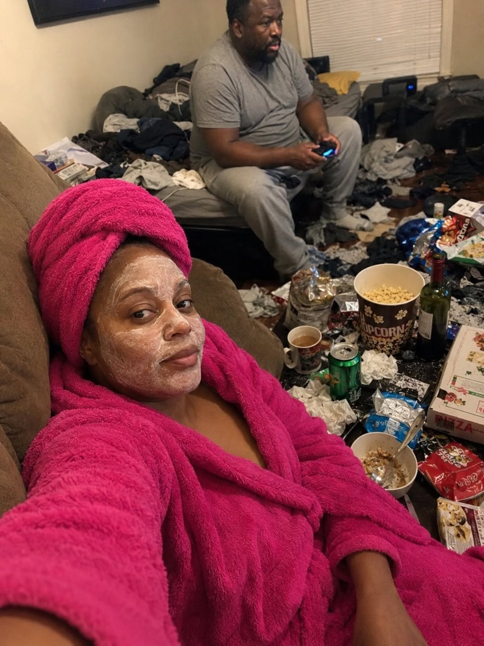 I STOPPED CLEANING MY HUSBAND'S MESS FOR 5 DAYS, AND HIS HORRIFYING REACTION EXPOSED A 10-YEAR SECRET...