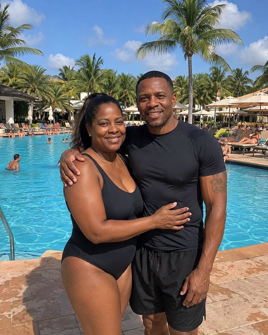 I hired an actor to pretend to be my boyfriend for a July 4th pool party where my ex showed up with the mistress he left me for — but how my fake date TAUGHT HIM A LESSON made everyone gasp.