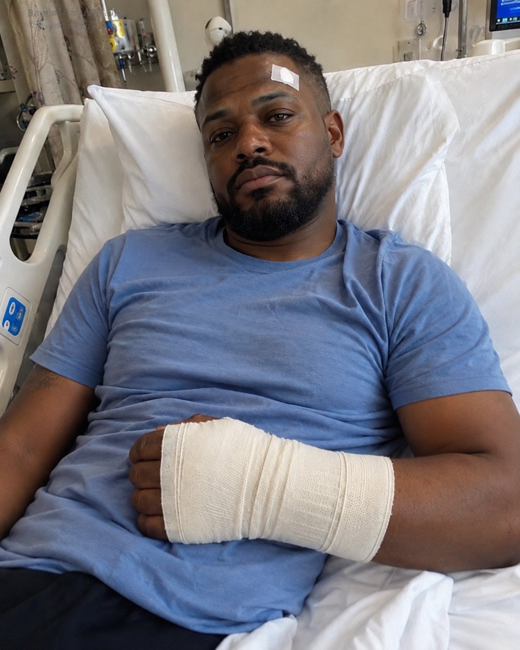 My husband was in a minor car accident on his way home from work, so I rushed to the hospital — but when the nurse handed me a clear plastic bag with his wallet and personal belongings, one item inside made my heart run cold.