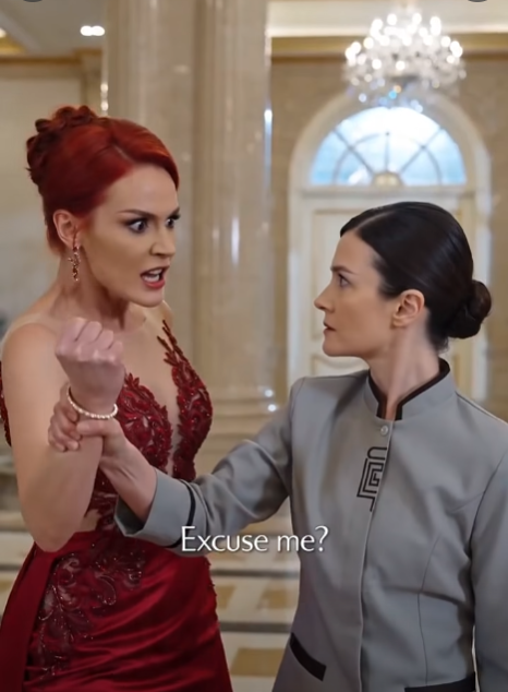 CHAPTER 1: THE WOMAN WHO SHOULDN’T HAVE TOUCHED HER WRIST