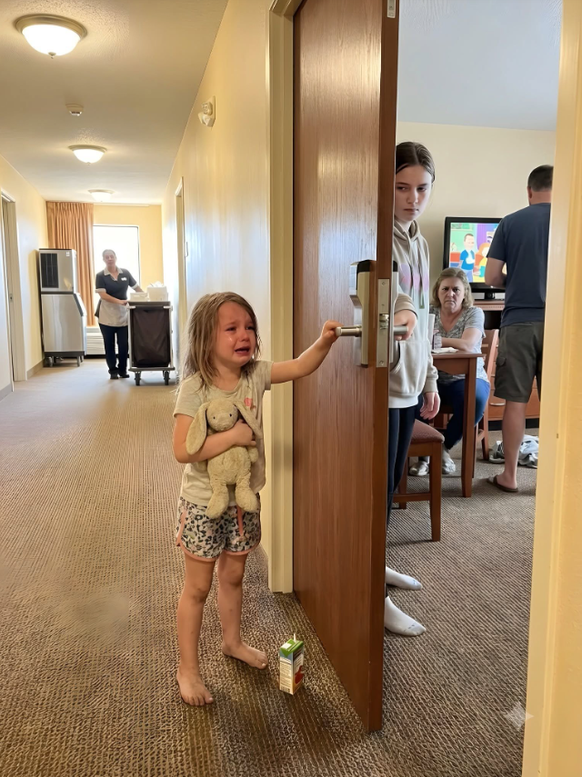 During a family vacation, my sister pushed my six-year-old daughter out of our hotel room and left her barefoot, crying in the hallway for three hours.
