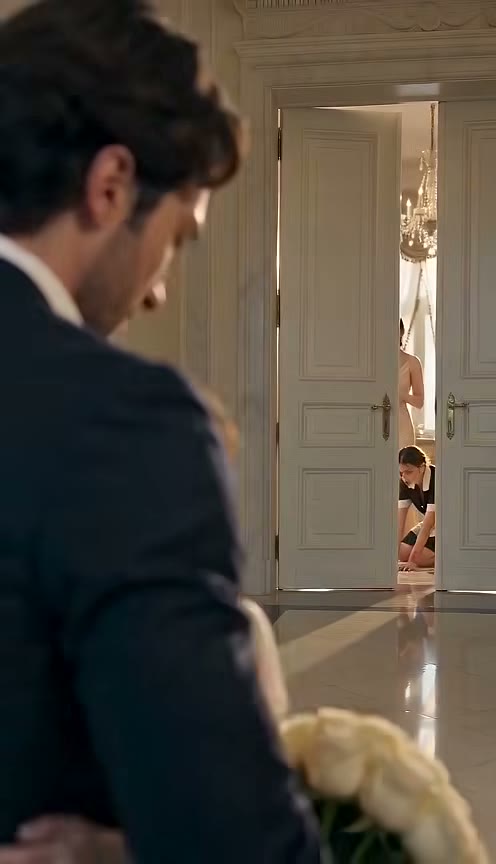 My Daughter Ran Into The Hallway Crying, And The Luxury Mask Fell Off My Marriage...