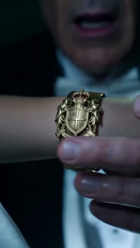 *** My Hand Trembled When I Touched The Heavy Gold Bracelet And Heard A Seven-Year-Old Girl Whisper That She Was My Daughter... ***
