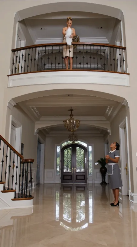 A Wealthy Mother Accuses Her Maid After A Dangerous Staircase Incident
