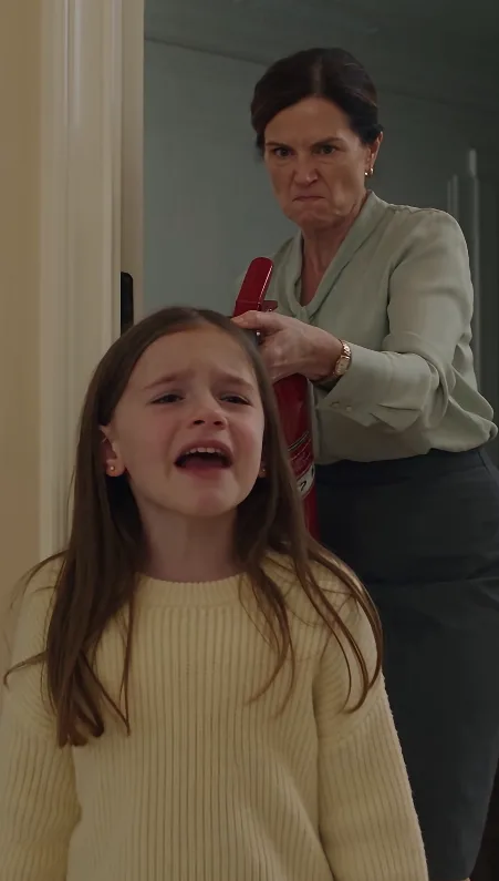 Trusted Bookkeeper Sprayed an Eight-Year-Old With a Fire Extinguisher—Then Her Mother Found a Hidden Bank Envelope