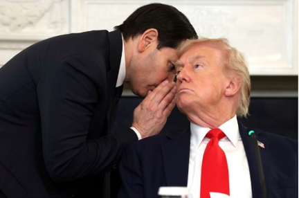 Trump’s Quiet Moment in Washington: A Pause That Spoke Volumes