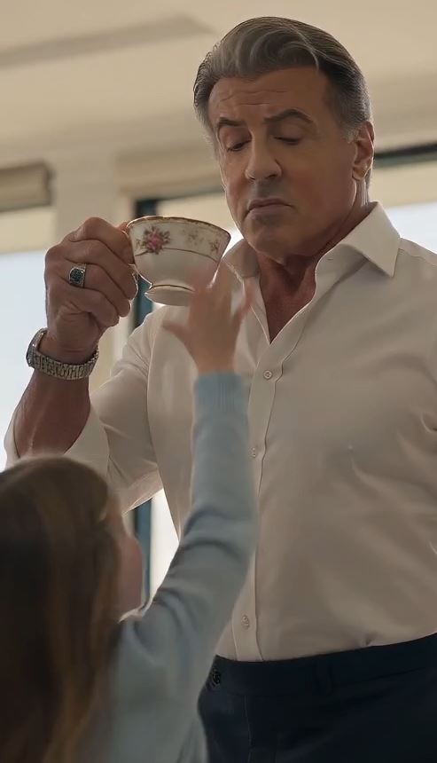 My Six-Year-Old Daughter Knocked the Tea From My Hand and Pointed at My Wife—Then the Spill Started Foaming on the Marble
