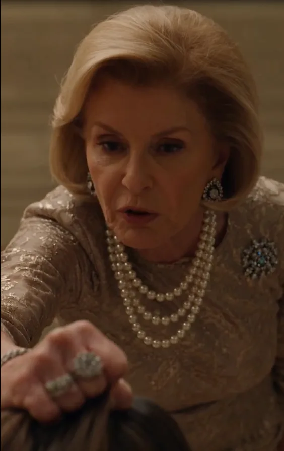 Marcia Vescari dragged Laurel from Anthony’s chair by the hair and forced her onto her knees before the entire family.