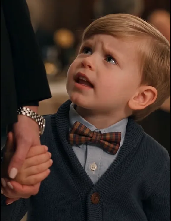 Alessandra entered one of Chicago’s most exclusive private restaurants holding the hand of a three-year-old boy.