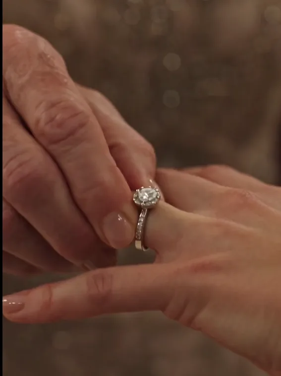 Eleanor Vale grabbed Clara Marconi’s hand in the middle of the anniversary banquet and twisted at the wedding ring on her finger.