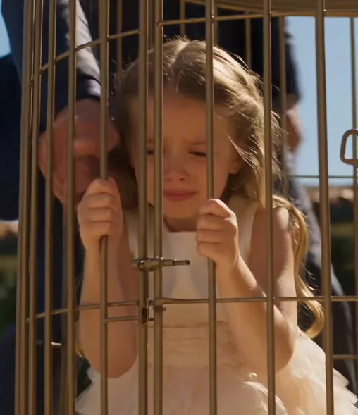 Renato stepped onto the estate terrace and found his three-year-old daughter locked inside a metal pet enclosure.
