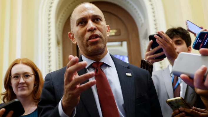 Mamdani’s Socialist Allies To Primary Hakeem Jeffries, Other N.Y. House Dems