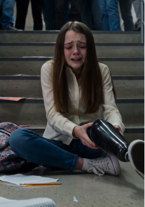 BETRAYED ON THE STAIRS! HER SECRET REVEALED TO THE WHOLE SCHOOL AFTER A CRUEL FALL!