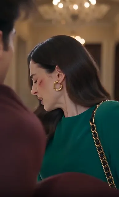 They Humiliated Emily in Front of the Entire Family—Then One Phone Call Froze Every Account in the Mansion