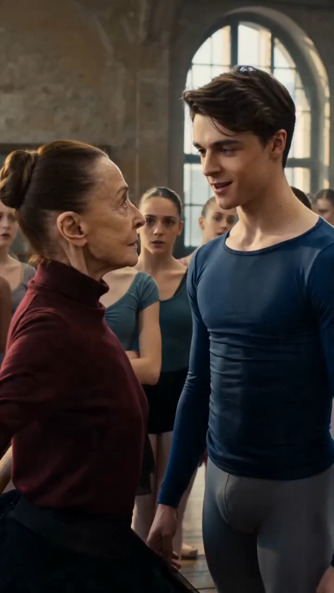 THEY LAUGHED AT THE OLD WOMAN IN THE BALLET STUDIO... THEN SHE REVEALED A SECRET THAT SHATTERED A YOUNG DANCER'S WORLD