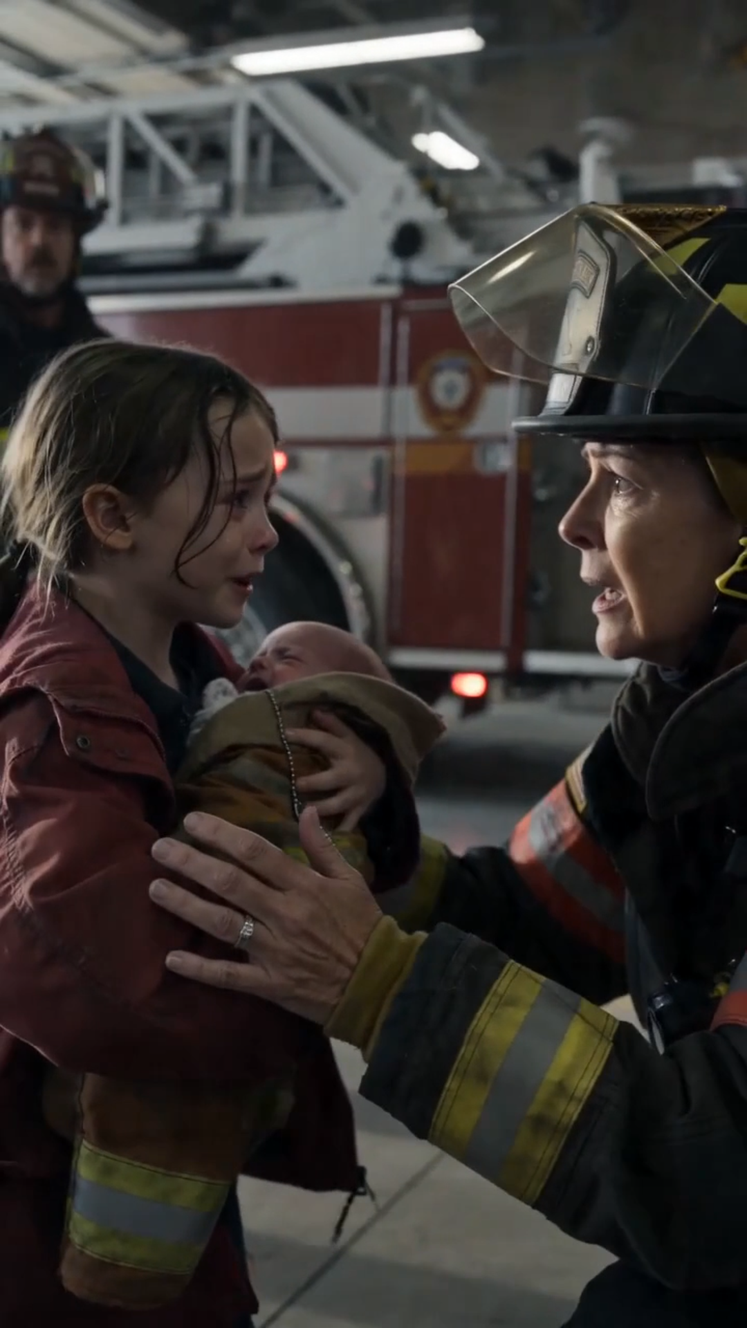 THE FIREFIGHTER WHO DIED THREE YEARS AGO WALKED INTO HIS OLD STATION—CARRYING A SECRET THAT SHOCKED AN ENTIRE TOWN