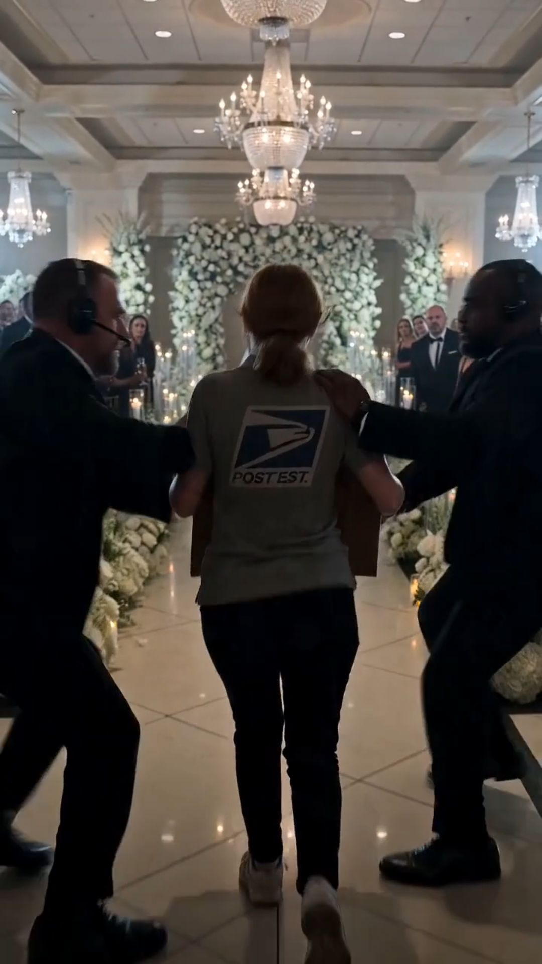 A Forgotten Paper Crane Turned a Billionaire’s Engagement Upside Down