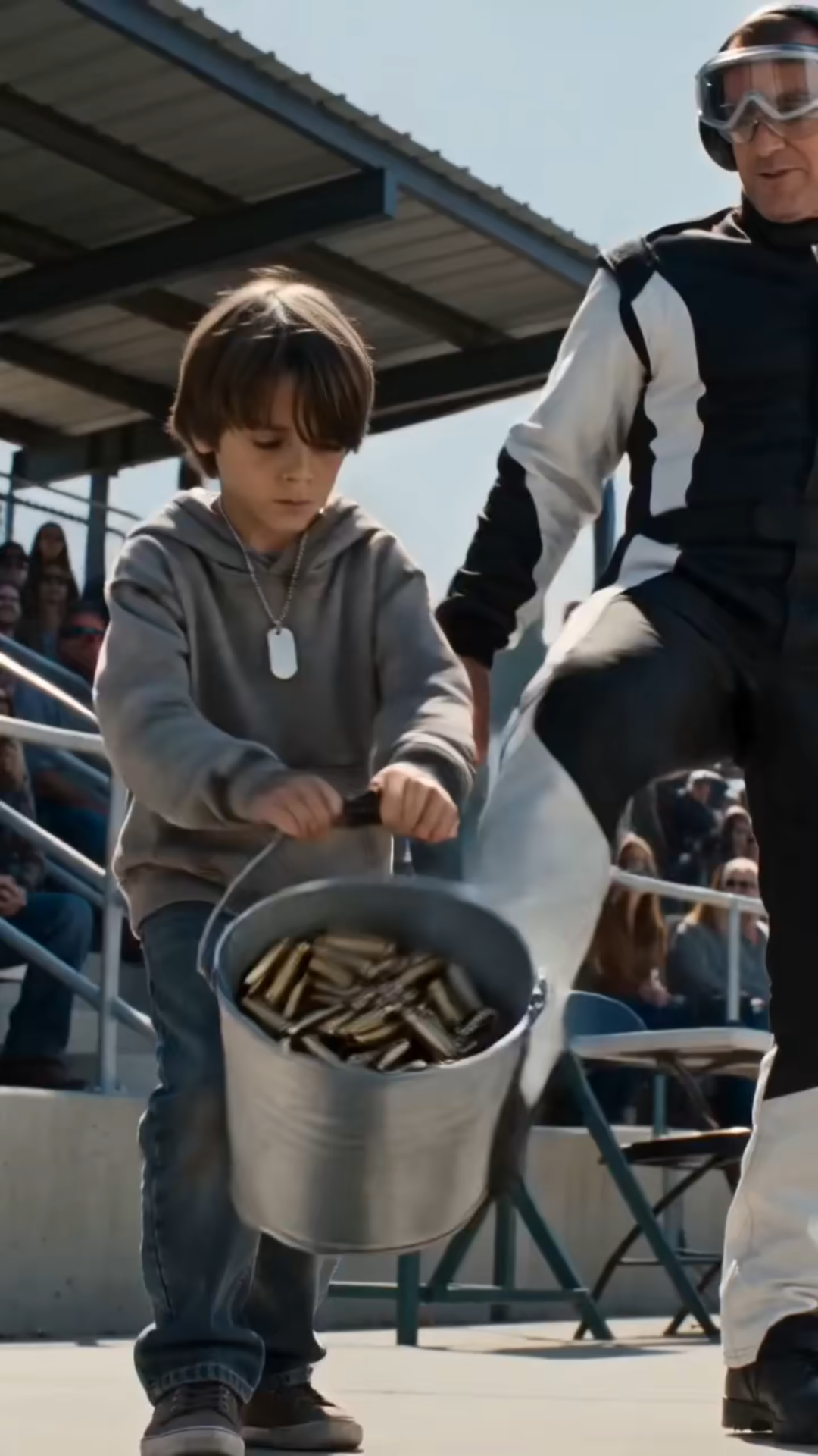 THE 10-YEAR-OLD BOY EVERYONE MOCKED AT THE SHOOTING RANGE—UNTIL A GENERAL SAW HIS DOG TAG