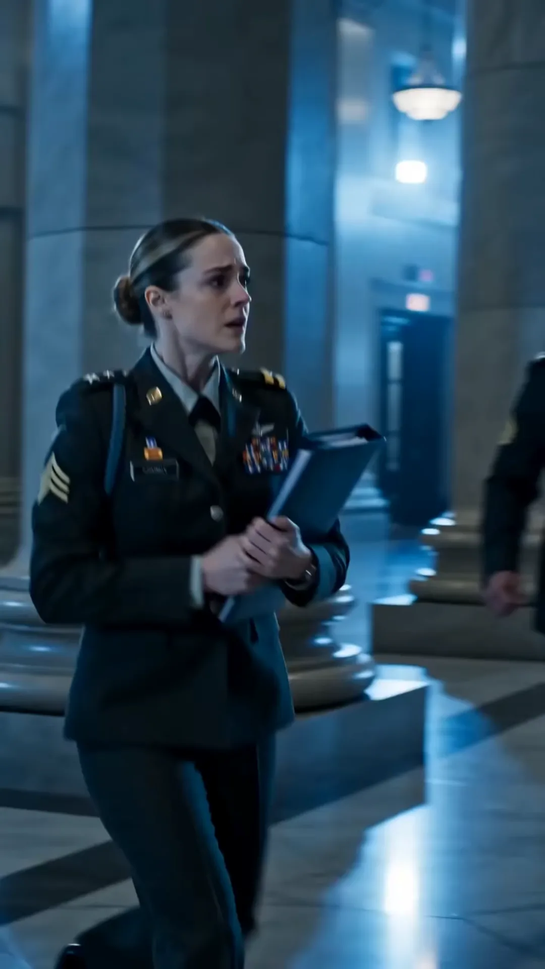 A Young Officer Dropped Her Father’s Challenge Coin—Then a 4-Star General Picked It Up and Whispered, “Where Did You Get This?”