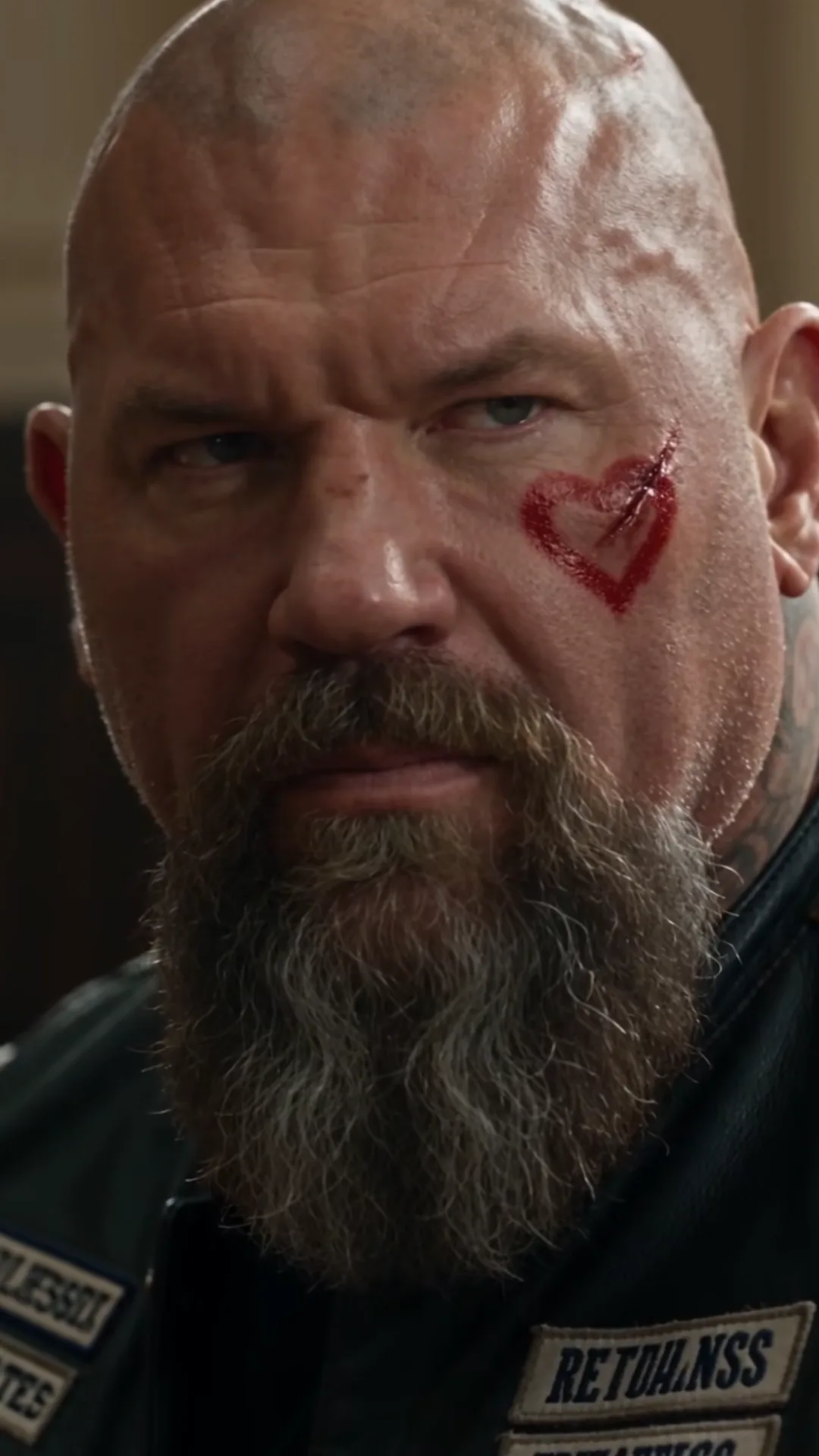 A Little Girl Ran to the Biker Accused of Kidnapping Her—Then Drew a Red Heart on His Scar and the Courtroom Went Silent