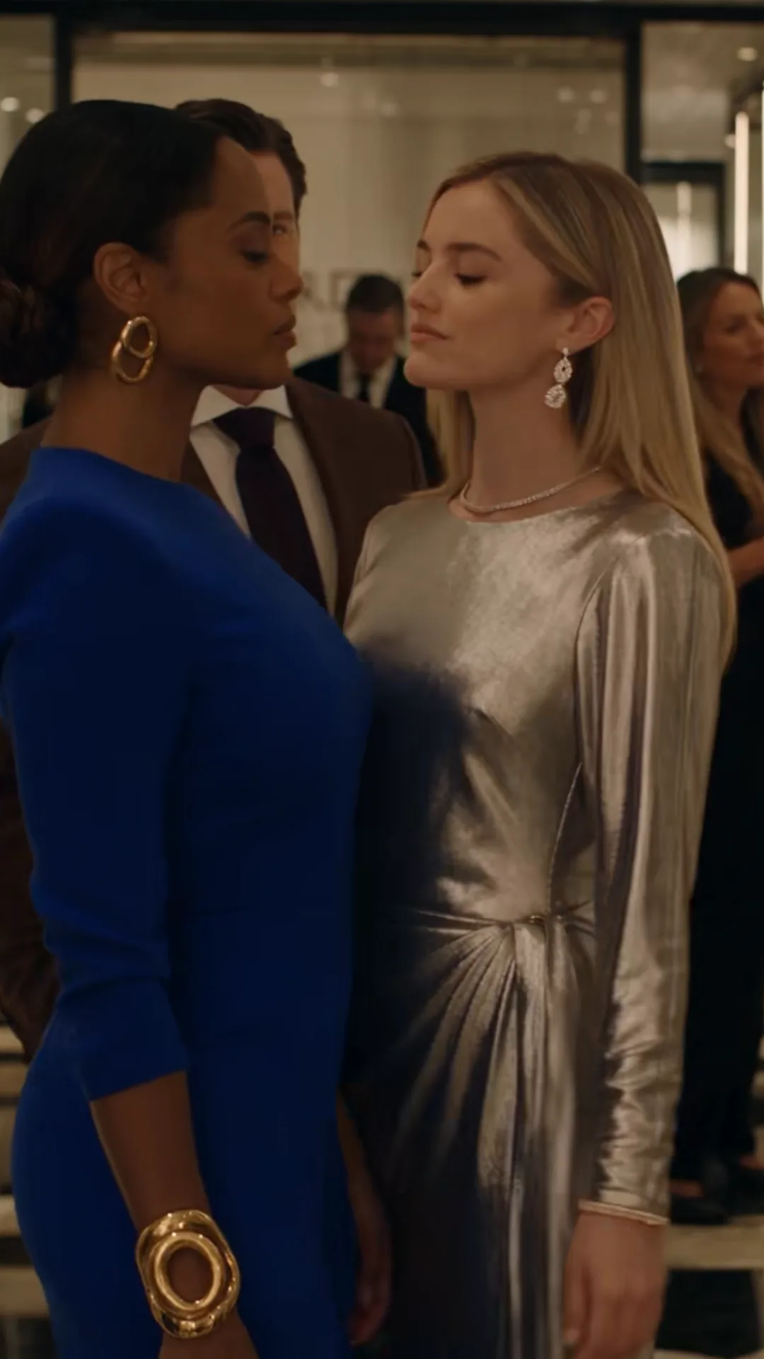 A Rich Woman Told Her “People Like You Don’t Belong Here”—Then One Phone Call Shut Down the Entire Madison Avenue Boutique