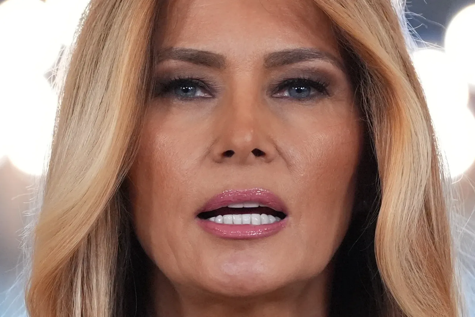 BREAKING 🚨 JUST 30 MINUTES AGO IN WASHINGTON,D.C— MELANIA TRUMP HAS BEEN CONFIRMED...y
