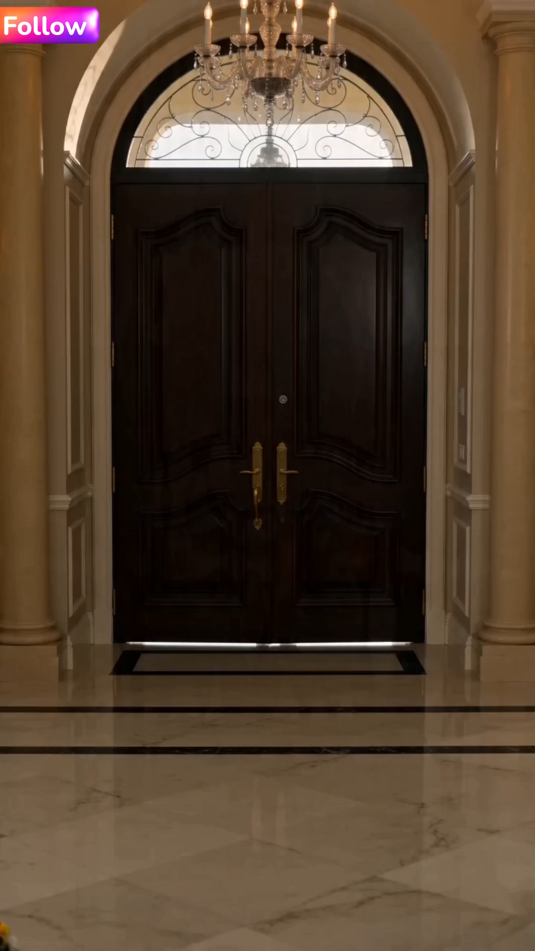 “I Came Home After 15 Years—And Found My Daughter Working as a Servant in Her Own House”