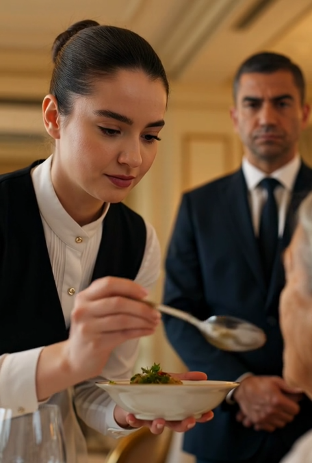 He Watched a Waitress Help His Sick Mother—What Happened Next Changed Both Their Lives