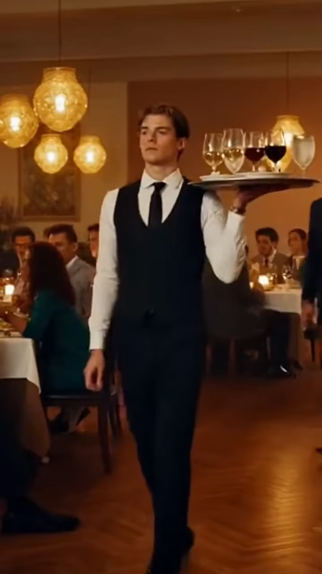 “Manager Attacks Busboy – What Happened Next Broke The Internet”