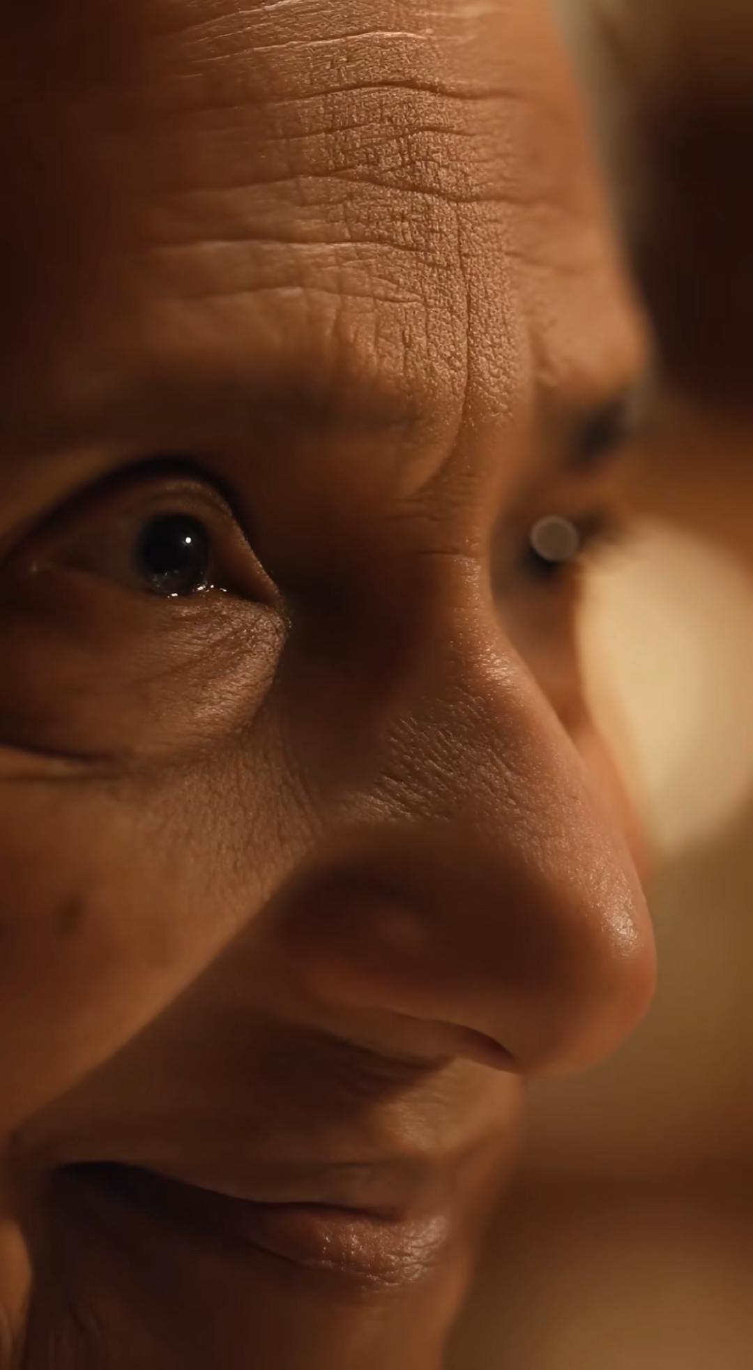 She Looked Poor… Until the Owner Walked In