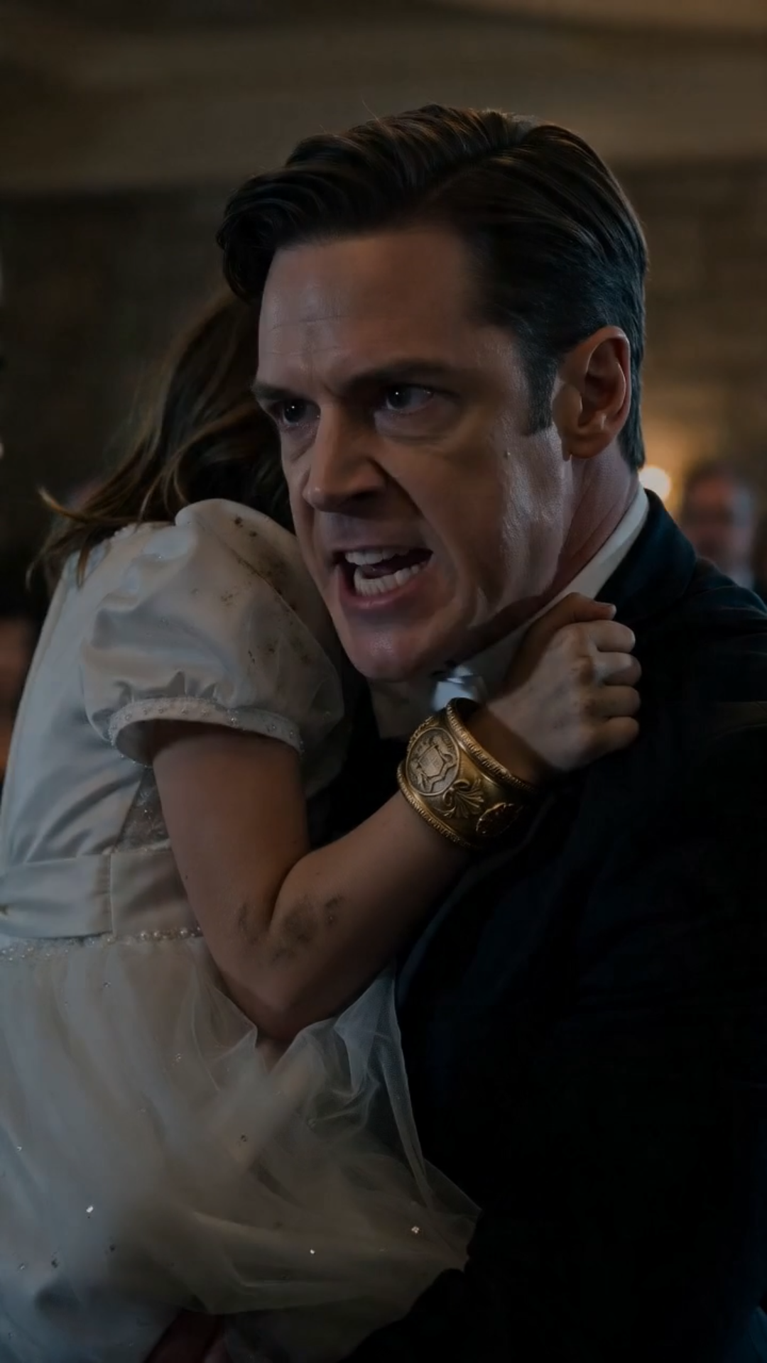 THE BRACELET IN THE DARK ROOM