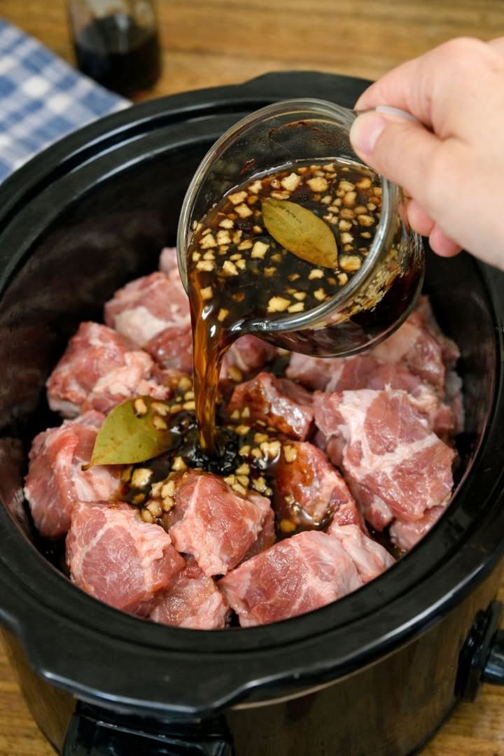 Mix this 1 tangy mixture into a slow cooker for a set-it-and-forget-it dinner that’s insanely satisfying