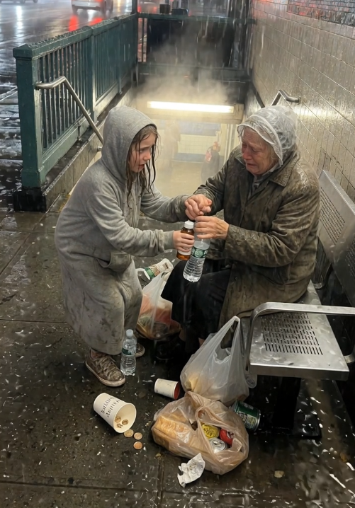 A billionaire noticed an old photo in a homeless girl’s backpack…
