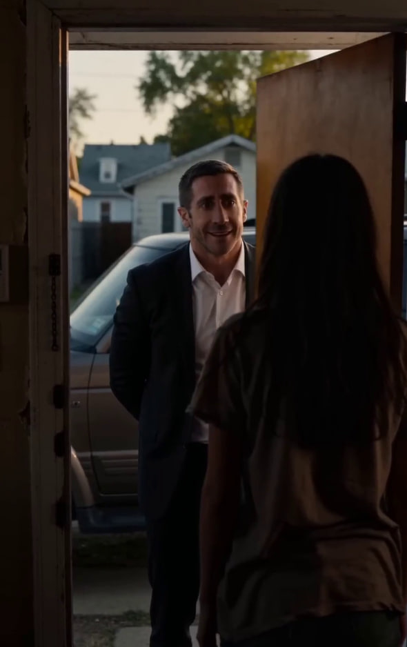 He Visited the Wife He Abandoned After 9 Years — What She Revealed Changed His Life Forever