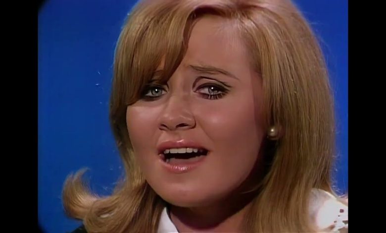 Lulu’s “To Sir With Love” Becomes a Defining Anthem of 1967, Fusing British Pop Charm with American Emotion and Timeless Soul