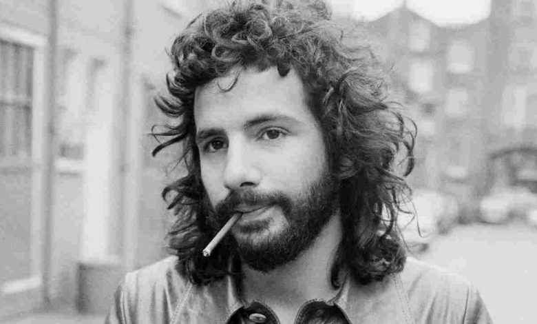 Released in 1971… this gentle song somehow still feels like peace itself whenever the world becomes too loud.