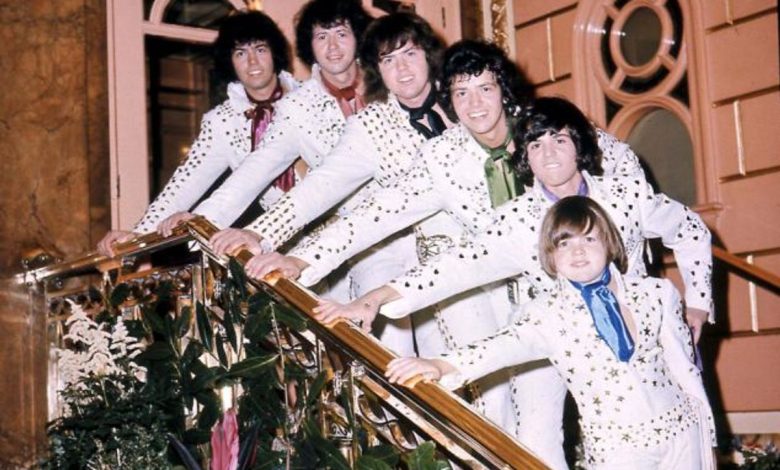 The Osmonds’ ‘Down By The Lazy River’ Sparks a Youthquake in 1972, Uniting Rock, Pop, and Family Harmony