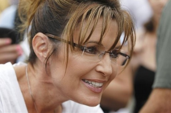 Sarah Palin Goes TOPLESS, Try Not TO Gasp!