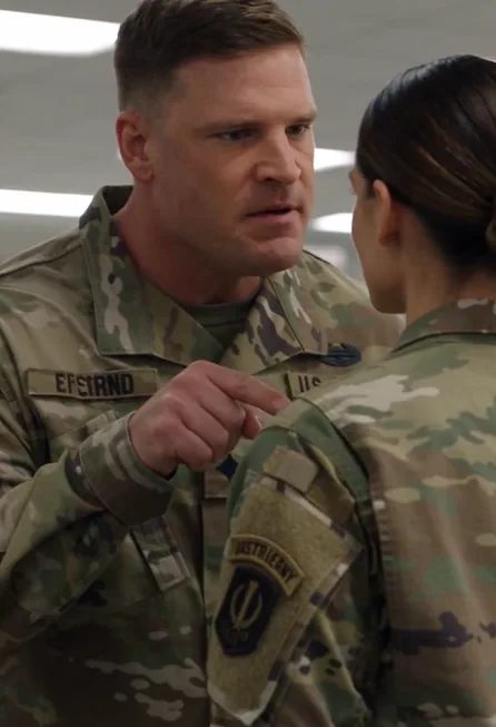 He Ordered Her to Pick Up the Tray. By Nightfall, the Whole Battalion Learned Who Had Really Been Under Investigation004
