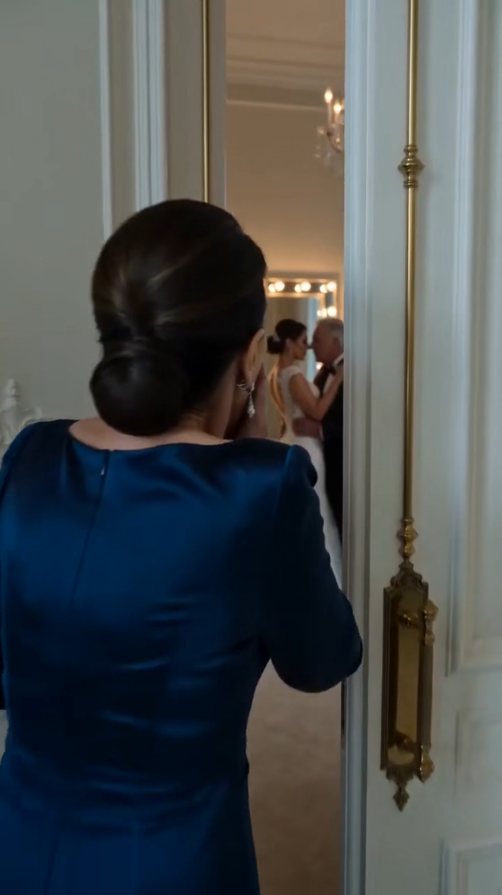 THE MOTHER CAUGHT THE BRIDE KISSING HER HUSBAND BEFORE THE WEDDING… THEN THE GROOM SAID HE ALREADY KNEW