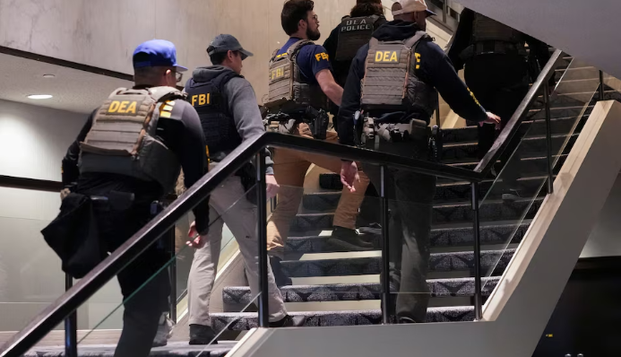 Trump's security again faces scrutiny after press dinner shooting