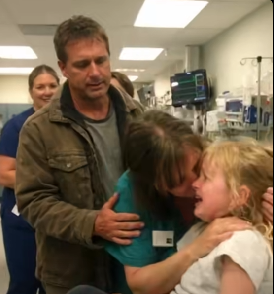 A 7-Year-Old Girl Screamed When Nurses Tried to Remove d